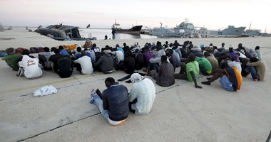 البحرية الليبية تنقذ 346 مهاجرًا غير شرعى شرق طرابلس