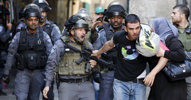 قوات الاحتلال الإسرائيلى تعتقل 7 مقدسيين.. وتبعد شابا فلسطينيا عن الأقصى