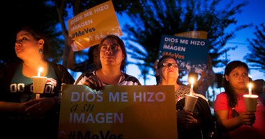 بالصور.. وقفة بالشموع أمام سجن "لوس أنجلوس" لدعم رسالة البابا بإصلاح المجتمع