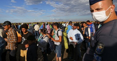 ألمانيا: عدد اللاجئين القادمين من المجر وصل اليوم إلى 13 ألف شخص