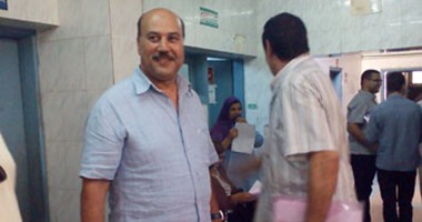 بالصور..توافد المرشحين على مستشفى المنيا لتوقيع الكشف الطبى