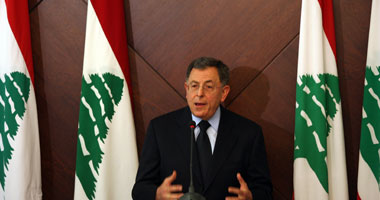 السنيورة: تشكيل الحكومة يجرى فى أجواء ودية