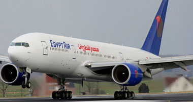 مصر للطيران تنظم 325 رحلة لنقل 80 ألف معتمر هذا العام 