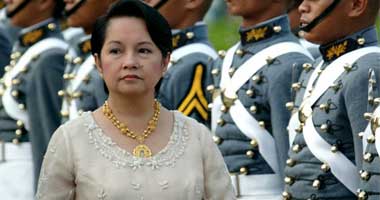 إطلاق سراح رئيسة الفلبين السابقة من الإقامة الجبرية بمستشفى عسكرى