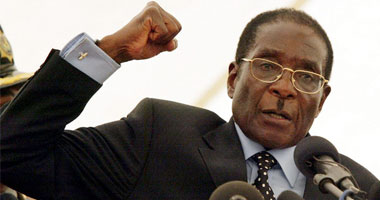 رئيس زيمبابوى يحذر أعضاء الحزب الحاكم من النزاع على من سيخلفه