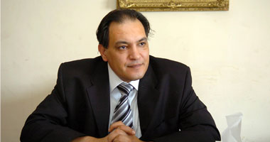 حافظ أبو سعدة: قانون مكافحة جرائم الإنترنت "مهم" وأحذر من إساءة استخدامه