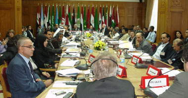 وزراء النقل العرب يطالبون بالإسراع بتنفيذ ربط الدول العربية بالسكك الحديدية