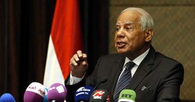 "الببلاوى" يدين حادث تفجير الجيزة ويؤكد: مصر باقية والإرهاب إلى زوال