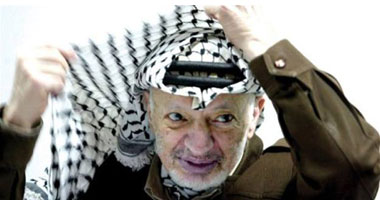الفلسطينيون يحيون الذكرى 27 لإعلان "ياسر عرفات" استقلال دولة فلسطين