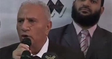 محمد الدماطى: مرسى سيعين محاميا أو أكثر للدفاع عنه كحالة "إجرائية"