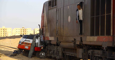 التحقيقات تكشف عدم وجود عامل المزلقان وقت وقوع حادث قطار دهشور