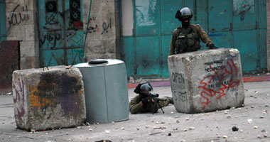 استشهاد فلسطينيين أحدهم برصاص جنود الاحتلال بعد تنفيذه عملية طعن بالخليل 