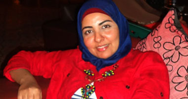 بالصور.. إكسسوارات نحاسية يمكن ارتداؤها على الوجهين