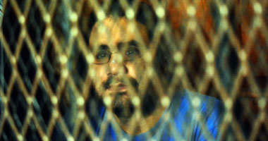 اليوم.. استئناف محاكمة علاء عبد الفتاح و25 آخرين فى أحداث الشورى