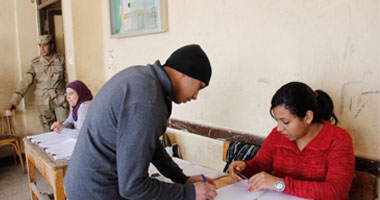 صحف الإمارات تؤكد: الاستفتاء تحول إلى عرس ديمقراطى 