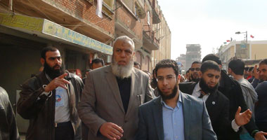 بالصور.. نادر بكار يقود مسيرة مؤيدة للدستور بكفر الدوار بالبحيرة