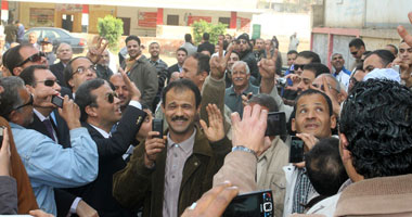 بالصور.. محافظ المنوفية: أتوقع أن تصل نسبة المشاركة فى التصويت لـ90% 