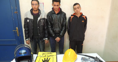 بالصور .. ضبط 3 إخوان بحوزتهم منشورات وإشارات رابعة بالإسكندرية