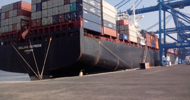 ميناء دمياط يستقبل 8 سفن حاويات وبضائع خلال 24 ساعة 