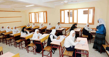 1724 طالبا يؤدون امتحانات الشهادة الإعدادية بجنوب سيناء
