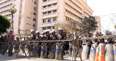 "الداخلية": الإخوان أطلقوا نارا تجاه القوات وأصابوا نقيبين بحلوان