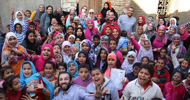 بالصور.. جمعية "من أحياها" تقوم بحملات تطوعية فى قرى مصر ونجوعها 