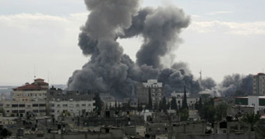 "القاهرة الإخبارية" تنقل لقطات حية لتجدد القصف الإسرائيلى على غزة