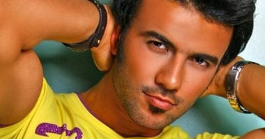 الفنان محمد مغربى يتواصل مع جمهوره بالفيس بوك 