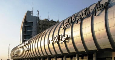 صالة الرئاسة بمطار القاهرة تستعد لاستقبال "السيسى" قبل سفره إلى أوروبا