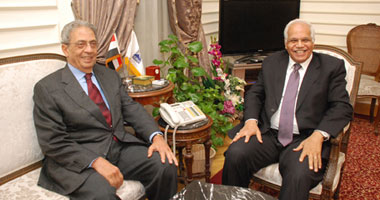 عمرو موسى: الدستور عمل على المساواة بين المرأة والرجل فى جميع الحقوق