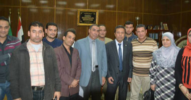 بالصور.. محافظ المنوفية يلتقى أصحاب الصناعات الحرفية ويتعهد بدعمهم