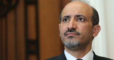 رئيس ائتلاف المعارضة السورية الأسبق يصل القاهرة قادمًا من الأردن