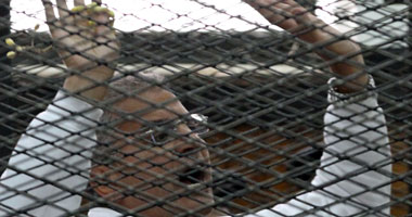 تأجيل محاكمة مرسى و24 متهما آخرين فى قضية "إهانة القضاة" لـ16 إبريل