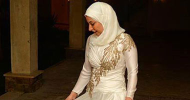 بالصور.. تصميمات جديدة لفساتين السهرة من نسمة حلمى