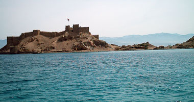 شاهد قلعة صلاح الدين الأيوبى بجزيرة فرعون كما لم تشاهدها من قبل