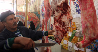 بالفيديو.. مواطن يحارب جشع الجزارين ويبيع كيلو اللحم بـ35 جنيه