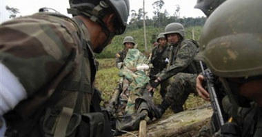 متمردو جماعة فارك بكولومبيا يفرجون عن جندى قبل يوم من سريان هدنة