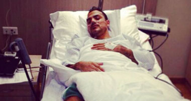 نقل عمرو زكى للمستشفى بعد تعرضه لهبوط حاد فى الدورة الدموية