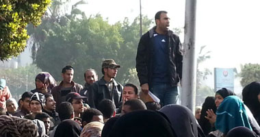 إضراب عشرات العاملين بالشركة المصرية للكبريت لتصفية العمالة