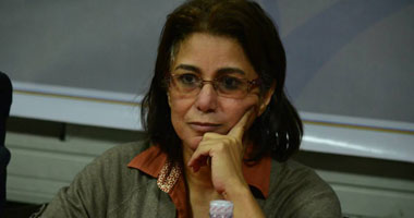 هالة شكر الله: قانون الانتخابات سيعيد رموز مبارك والإخوان للبرلمان