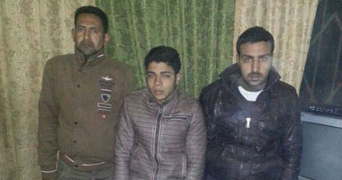 ضبط 3 عاطلين بحوزتهم 540 تذكرة هيروين وأسلحة بالقليوبية