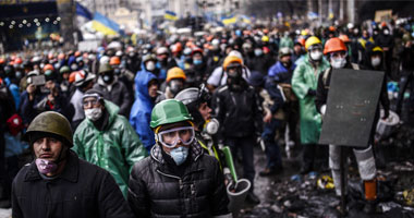 نيويورك تايمز: احتجاجات أوكرانيا تثير صداما خطيرا بين الشرق والغرب