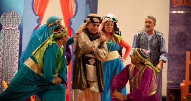 عودة "الحكواتى" لتقديم حكايات الطنبورى بمهرجان أبو ظبى 2012