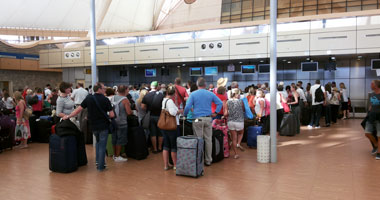 مطار الغردقة الدولى يستقبل 3700 سائح على متن 27 رحلة دولية