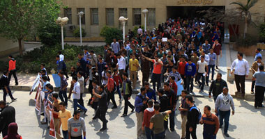 مسيرة لطلاب الإخوان بجامعة حلون للمطالبة بالإفراج عن المحبوسين