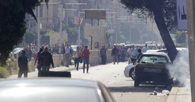 الأمن يطلق الغاز لتفريق مسيرة لطلاب الإخوان بـ"هندسة" الإسكندرية