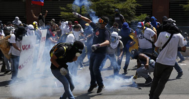 المعارضة فى فنزويلا تبدأ احتجاجات وأنصار الرئيس ينظمون مظاهرات مؤيدة
