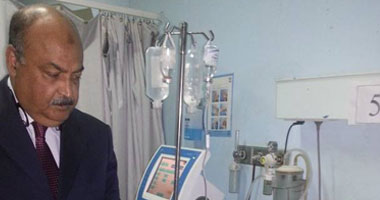 مدير أمن الدقهلية يزور أمين الشرطة المصاب بمستشفى الطوارئ
