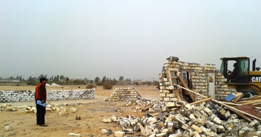 بالفيديو.. الزراعة: إزالة 42 حالة تعدٍ على الأراضى الزراعية بالمنيا