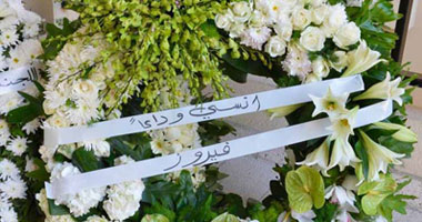 بعد 39 سنة فيروز ترد على "أنسى الحاج" بإكليل من الزهور